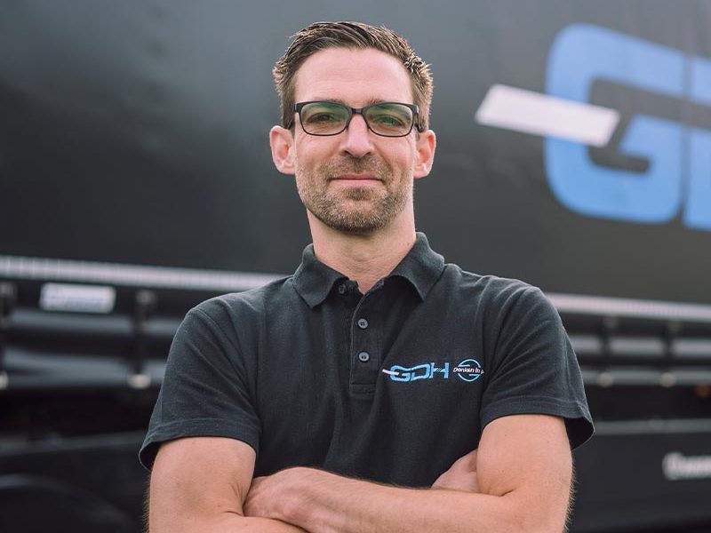 kontakt_ma_0003_Sebastian-Schmidt